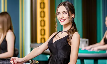 Hình ảnh nhân viên hỗ trợ khách hàng chuyên nghiệp của 79kin đăng nhập sẵn sàng giải đáp thắc mắc về chính sách cookie